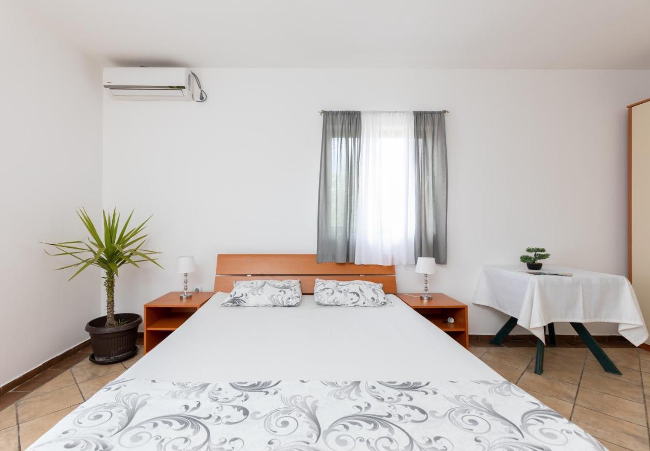 Apartments Bojic Tivat Exterior photo